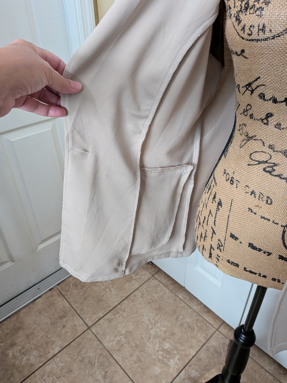 Women's Beige Single-Button Blazer Jacket - Picture 6 of 15